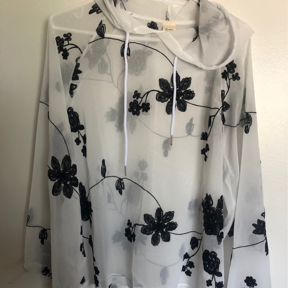 Hoodie shirt